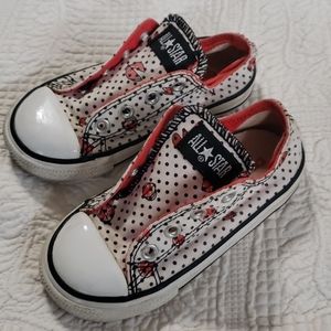 Girls converse size 7